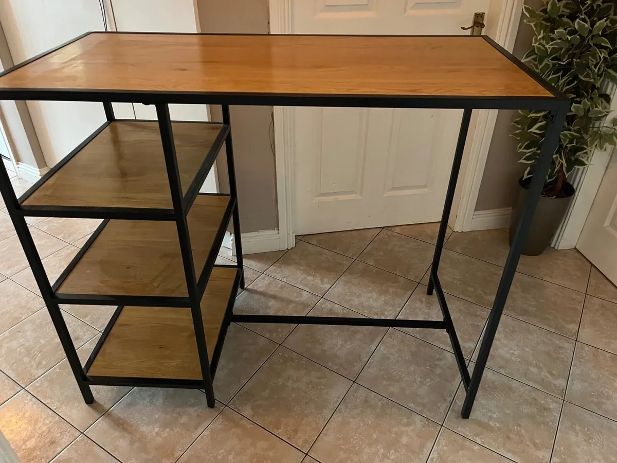 Kitchen Table and chairs - Image 4