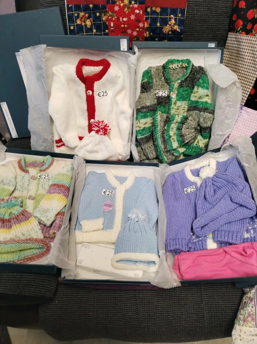 Hand knitted children's sets - Image 1