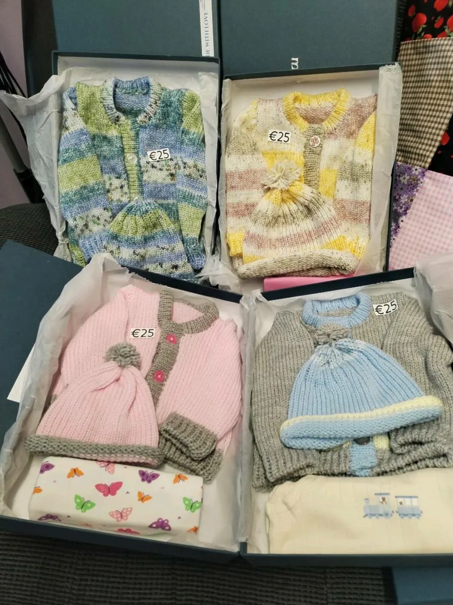 Hand knitted children's sets - Image 3