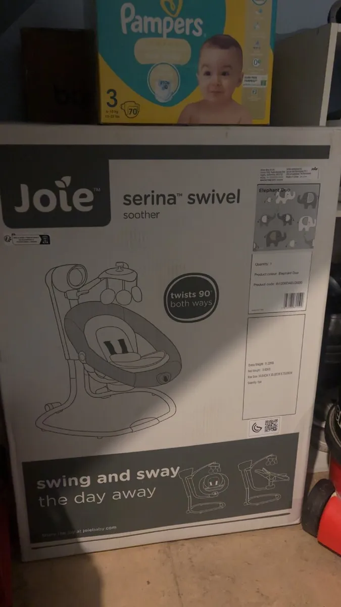 Baby swing and crib - Image 1