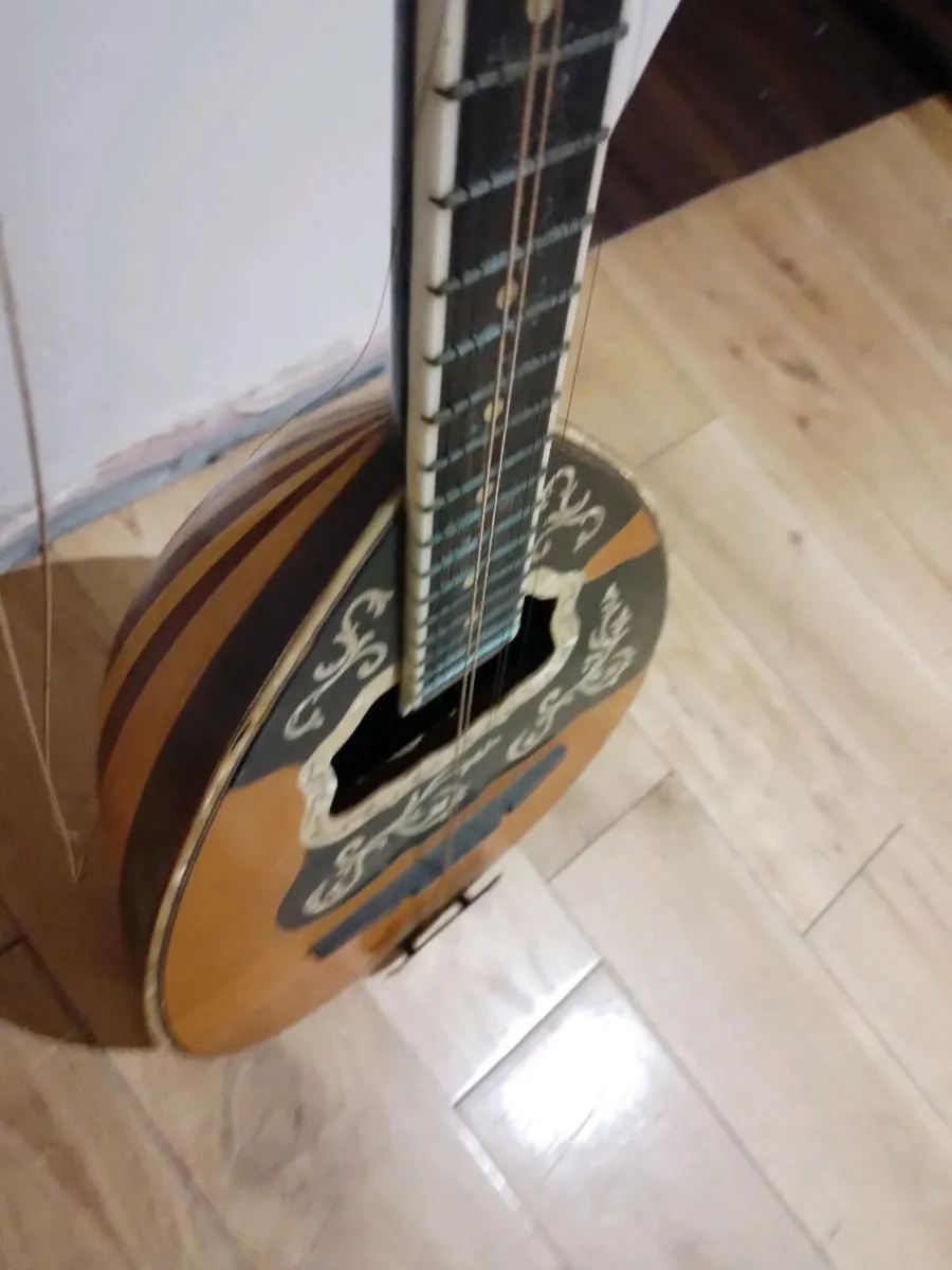 Old bouzouki - Image 3