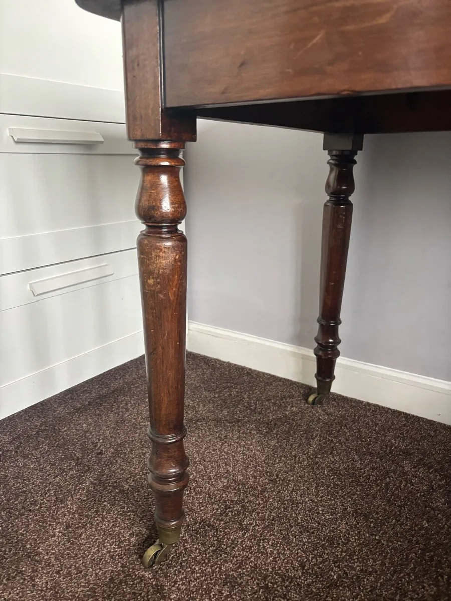 Mahogany table - Image 2