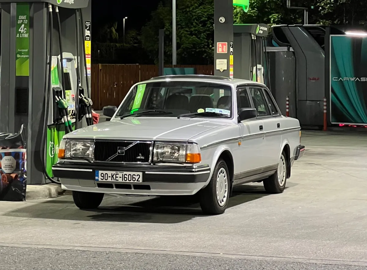 Volvo 240GL * New NCT * - Image 1