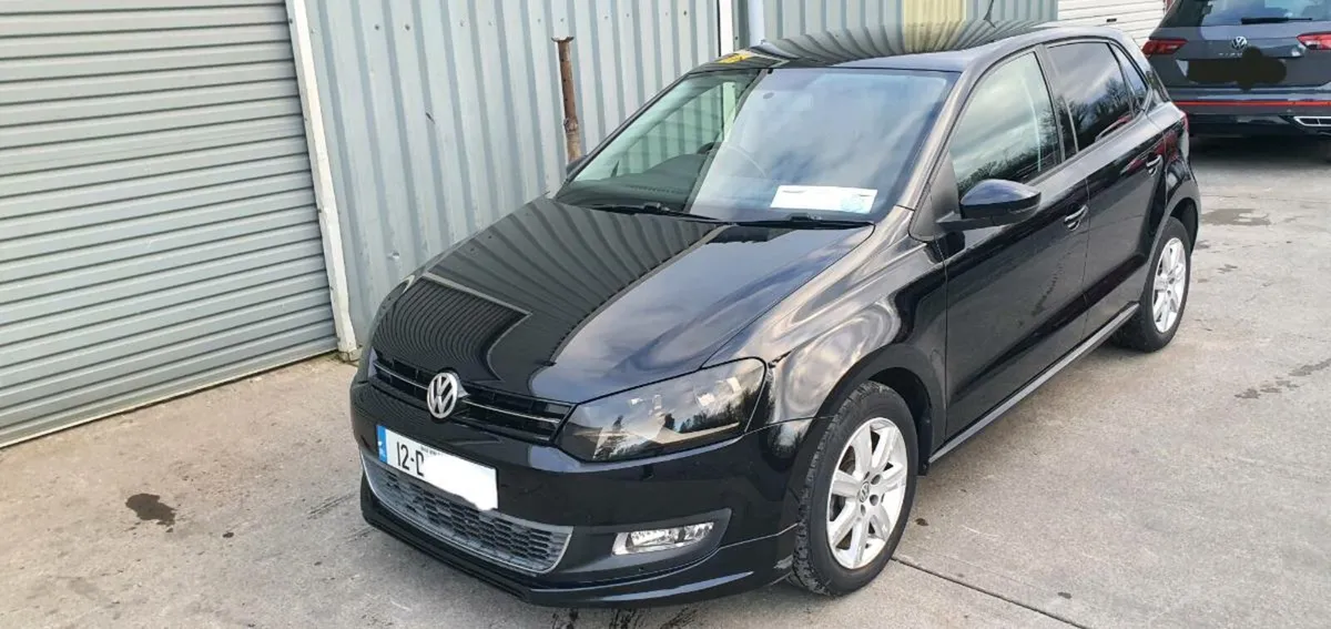 12 VW POLO AUTO - Image 1