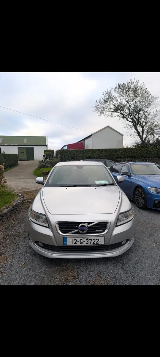 Volvo s40 R-Design D2 - Image 4