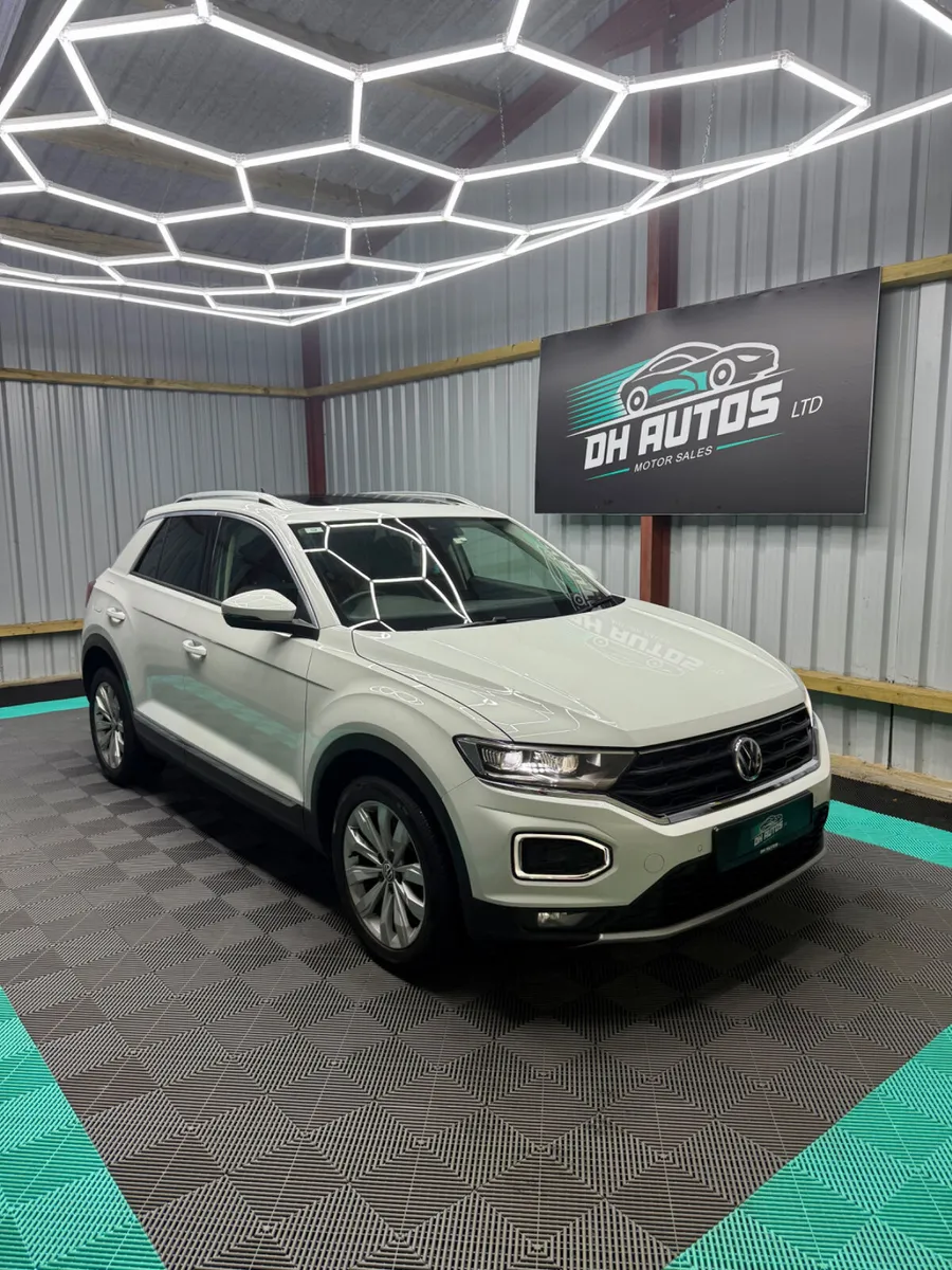 Volkswagen T-Roc 2018 - Only 114,000KM + Sunroof - Image 1