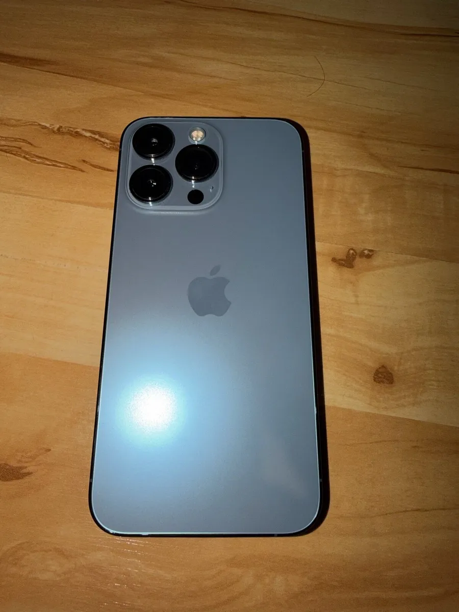 iPhone 13 Pro - Image 2