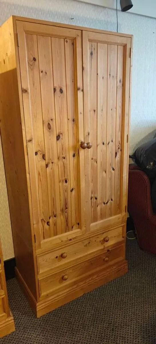 wardrobes - Image 4