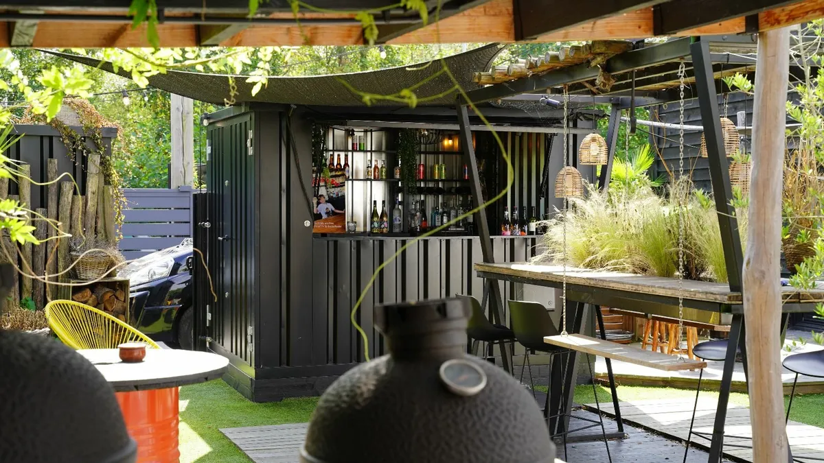 Portable Bar Container – Easy Setup Anywhere - Image 1