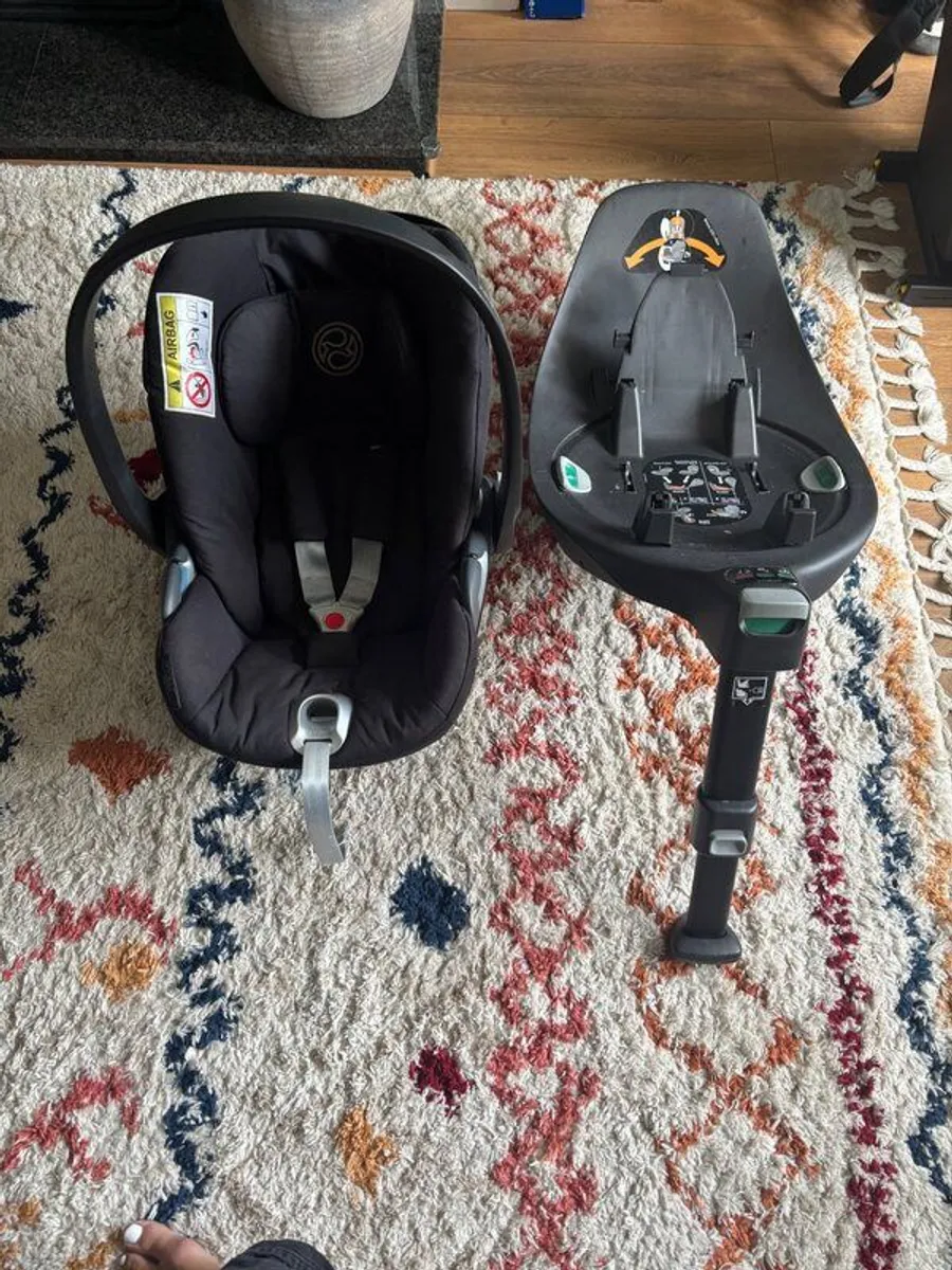 Cyber Car Seat and Base - Image 1