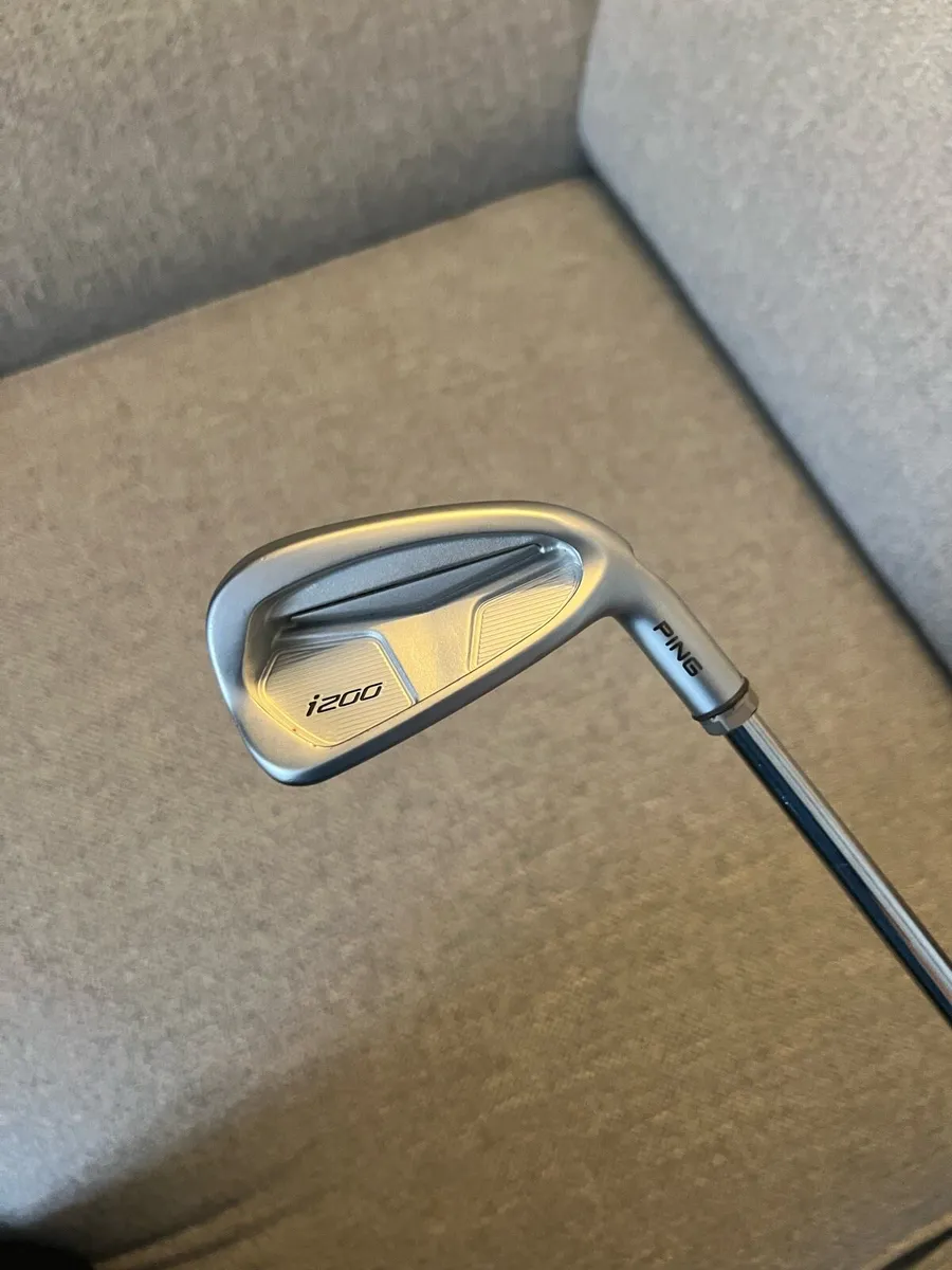 Ping i200 7 iron - Image 2