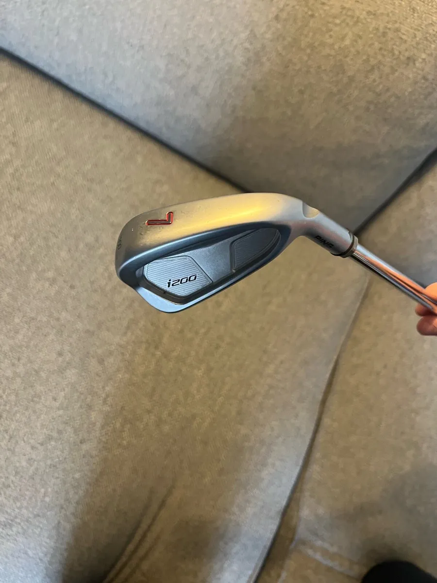 Ping i200 7 iron - Image 3