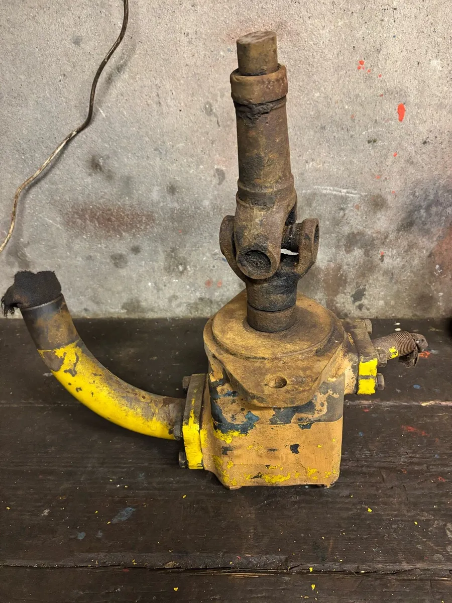 VickersVane pump Major,DBrown parts, VilliersMK10 - Image 1
