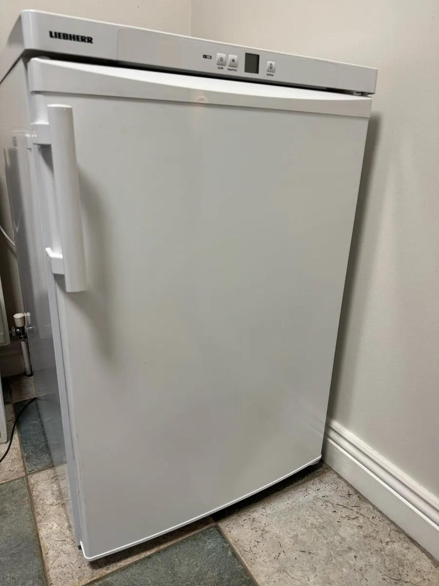Under counter freezer - Image 1
