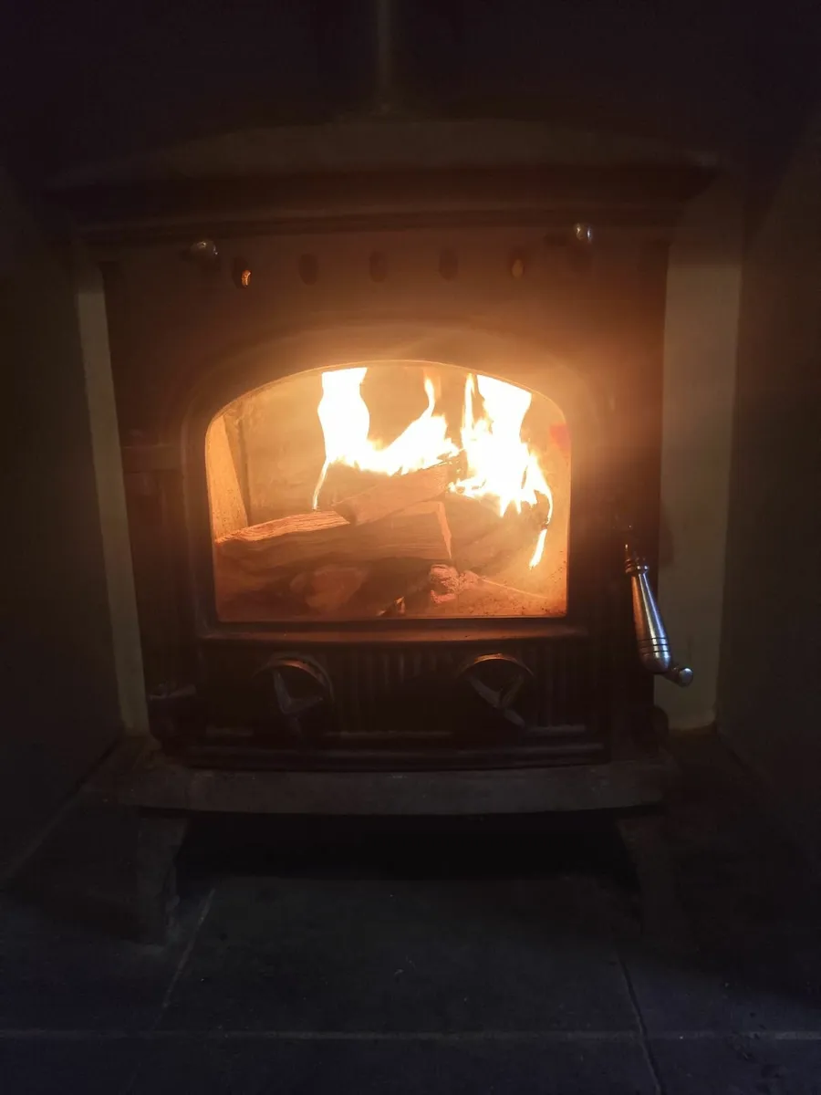 Stove - Image 1