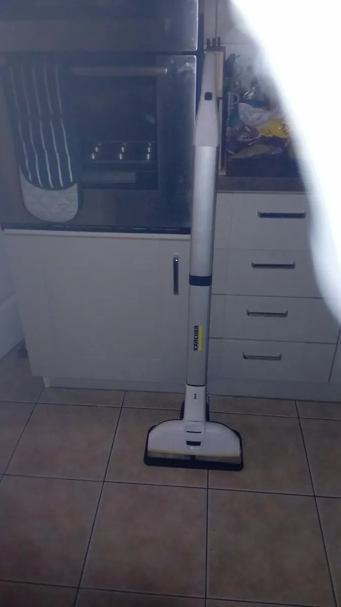 Karcher cordless floor mop - Image 1