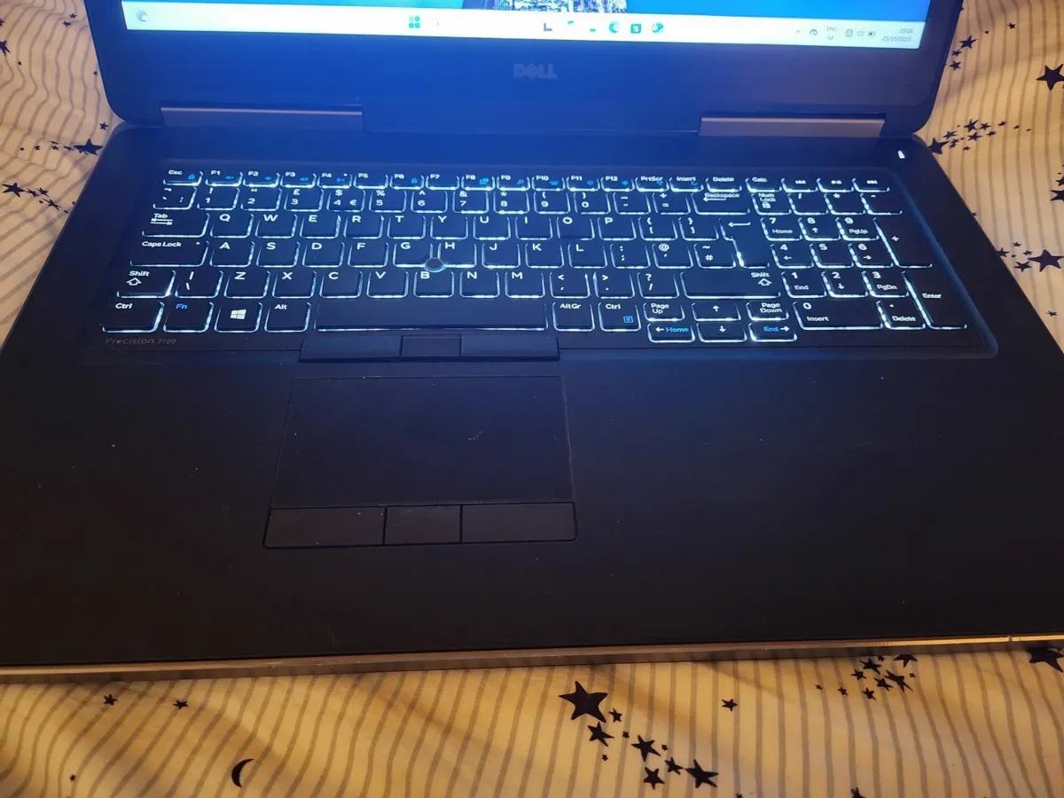 Laptop Dell Precision 7720 - Image 2