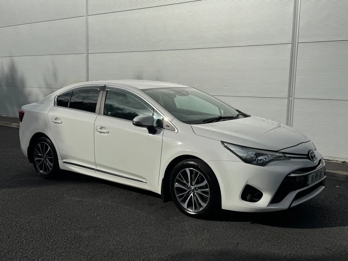 Toyota Avensis 2016 2.0 diesel - Image 3