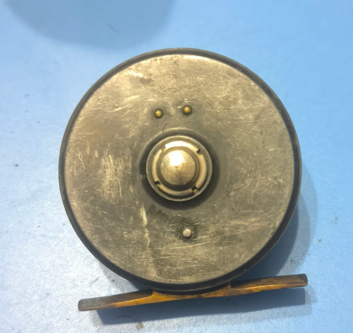 Vintage centre brake fly reel 2 3/4" dia, old fish - Image 2