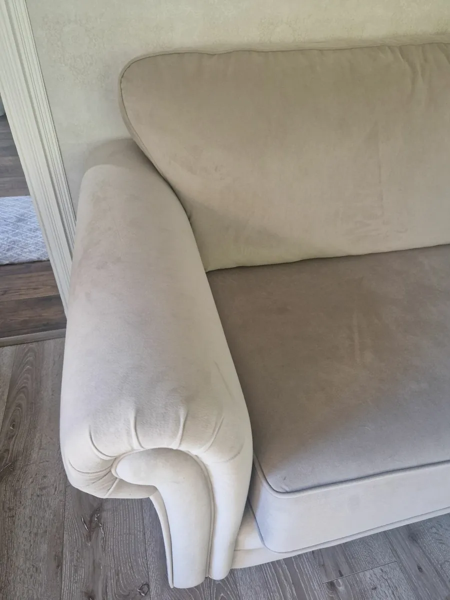 Three Seater Velvet Couch - Image 3
