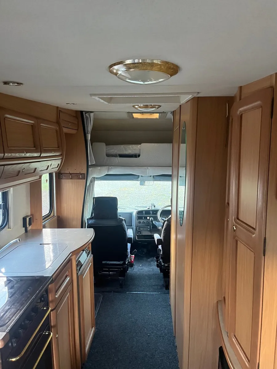 Camper Van - Image 3