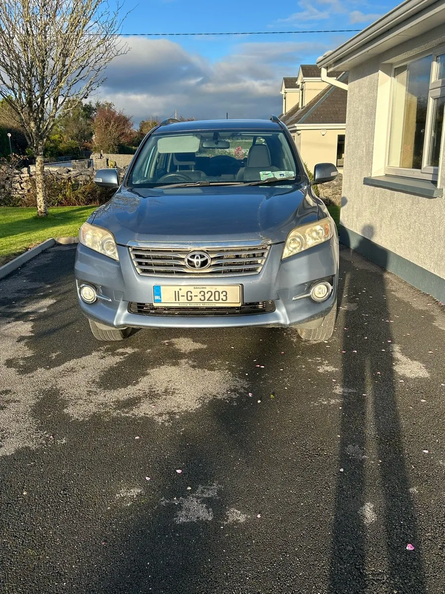 SUV - Image 1