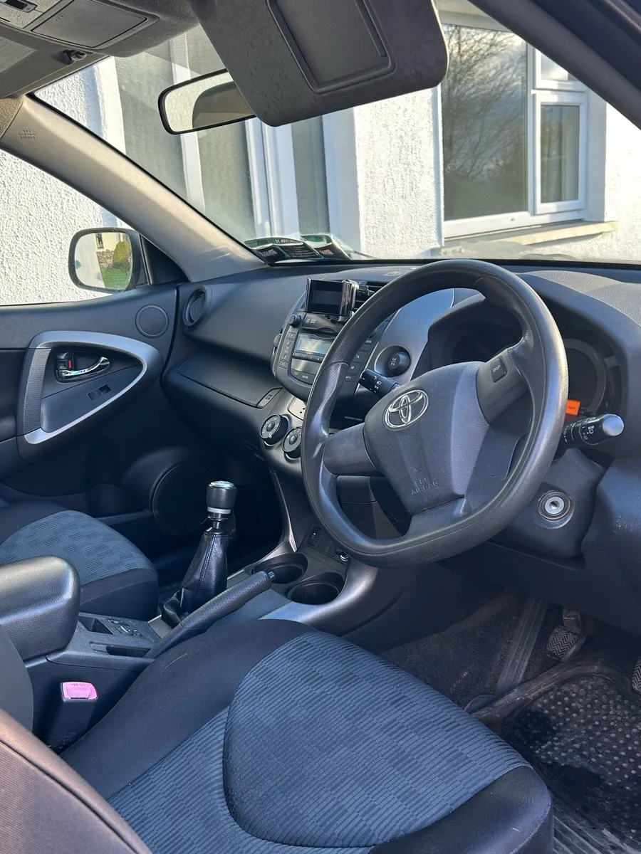 SUV - Image 3