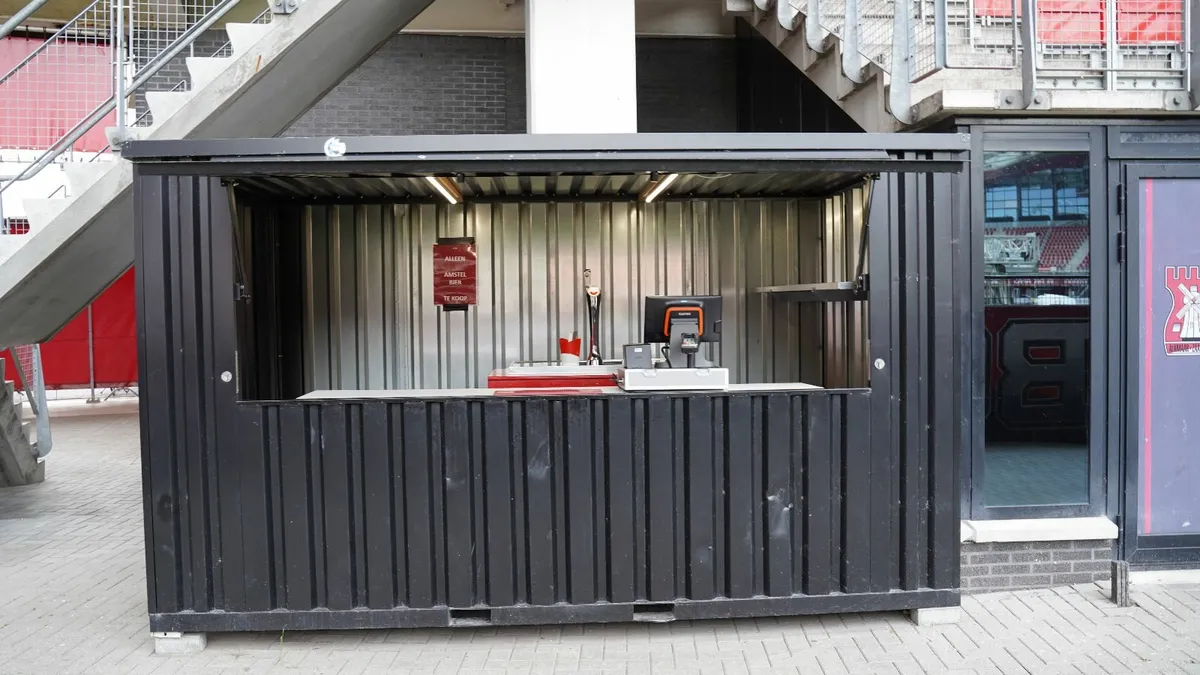 Outdoor Bar Pod – Ready to Use All Year - Image 1