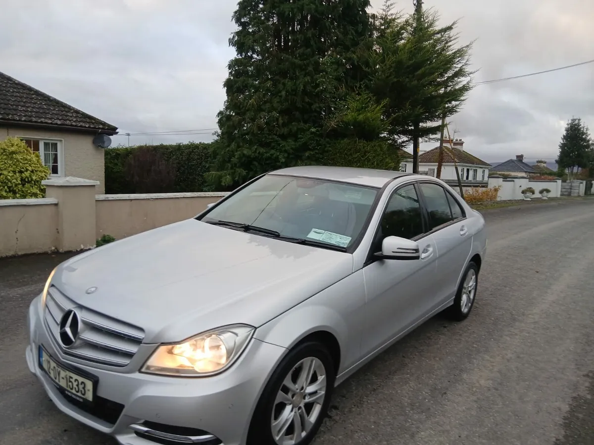 2012 Mercedes C220 - Image 4