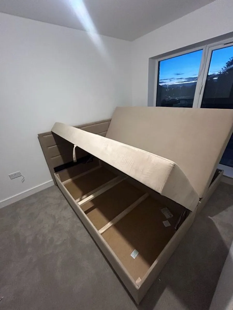 Superking size bed - Image 3
