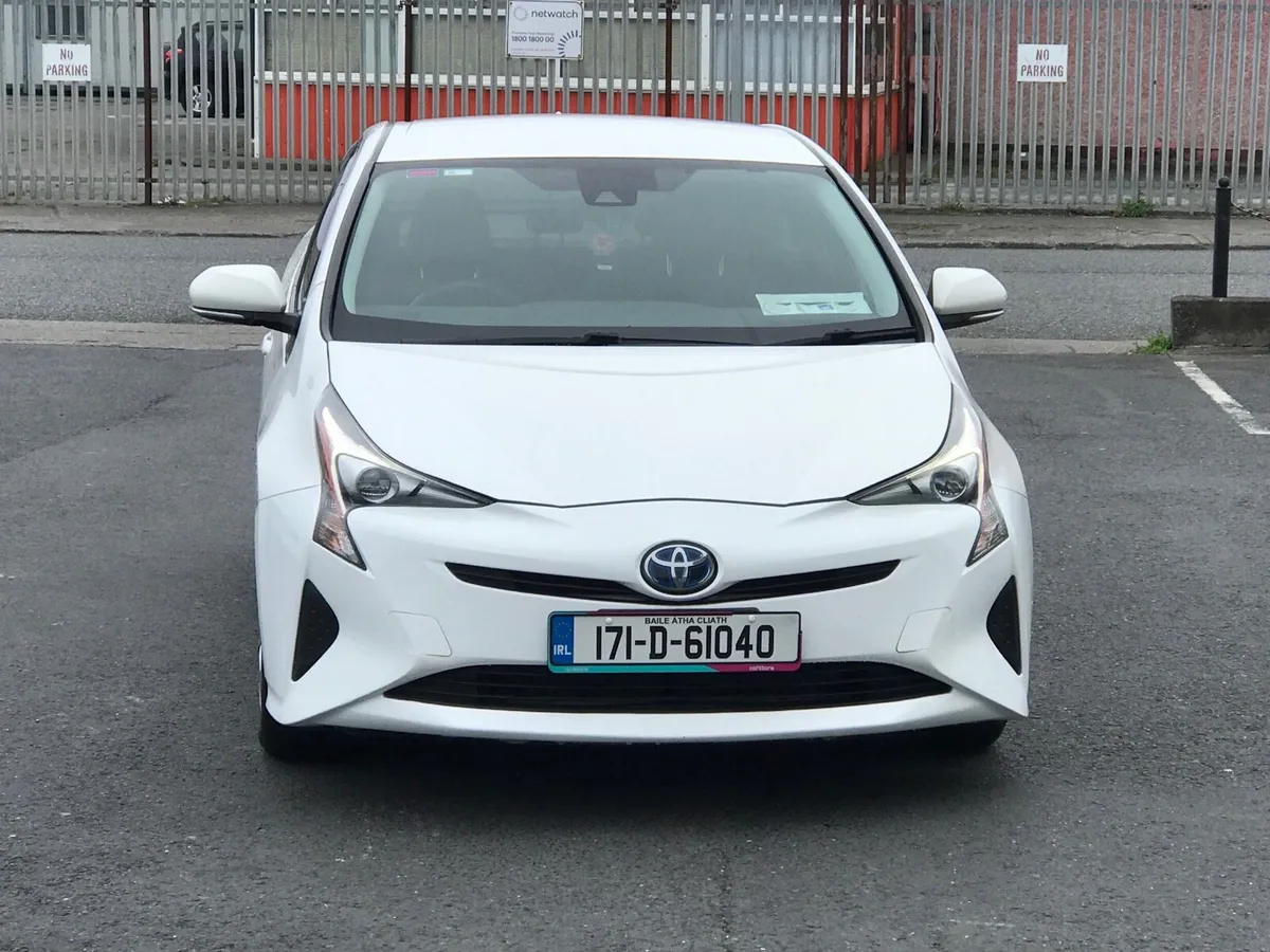 Toyota Prius hybrid Automatic - Image 3