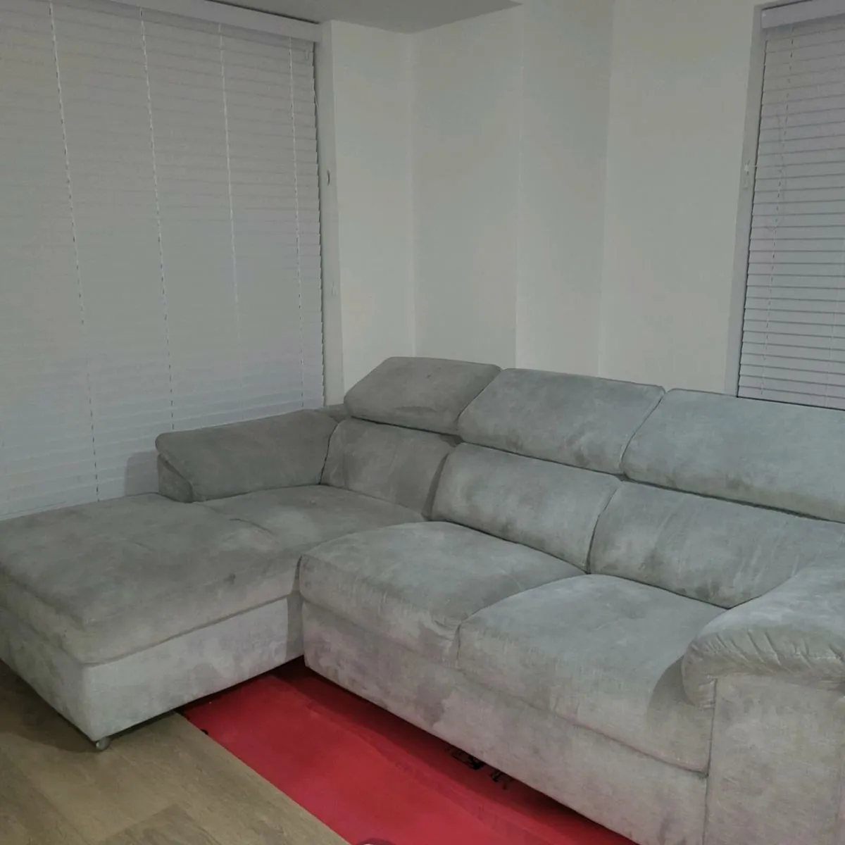 L shaped sofa - Image 4