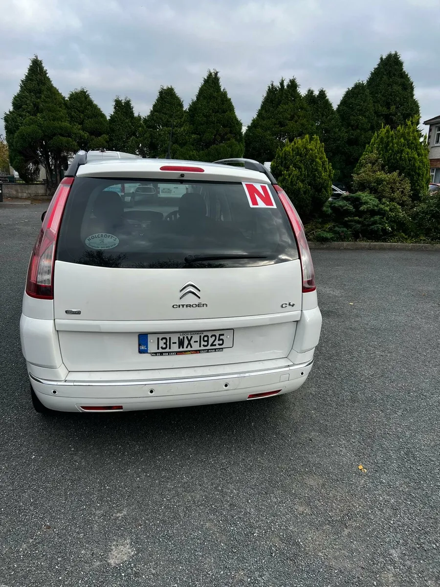 Citroenc4 Picasso 131 7seats Automatic - Image 2