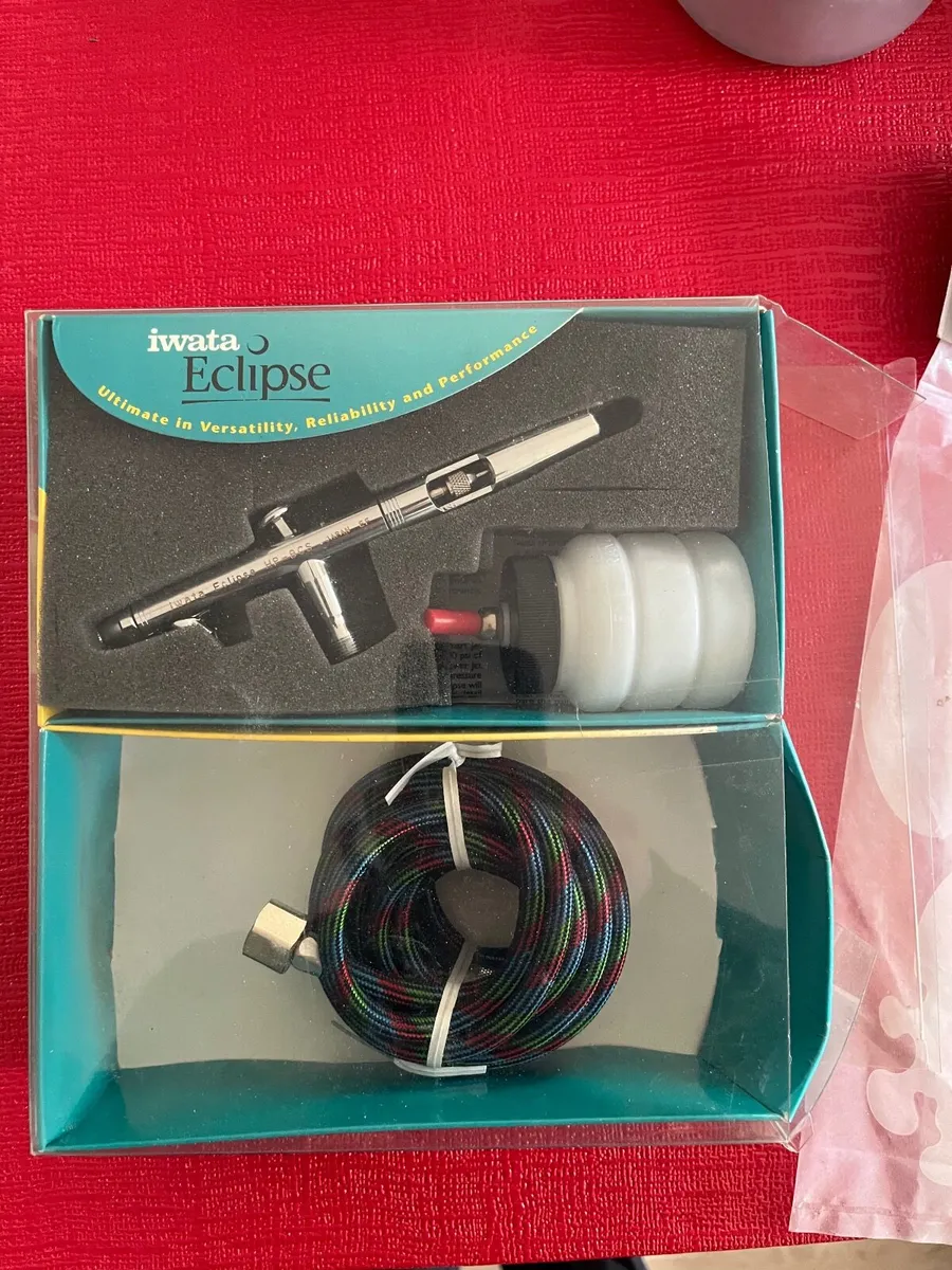 Iwata Eclipse Airbrush - Image 1