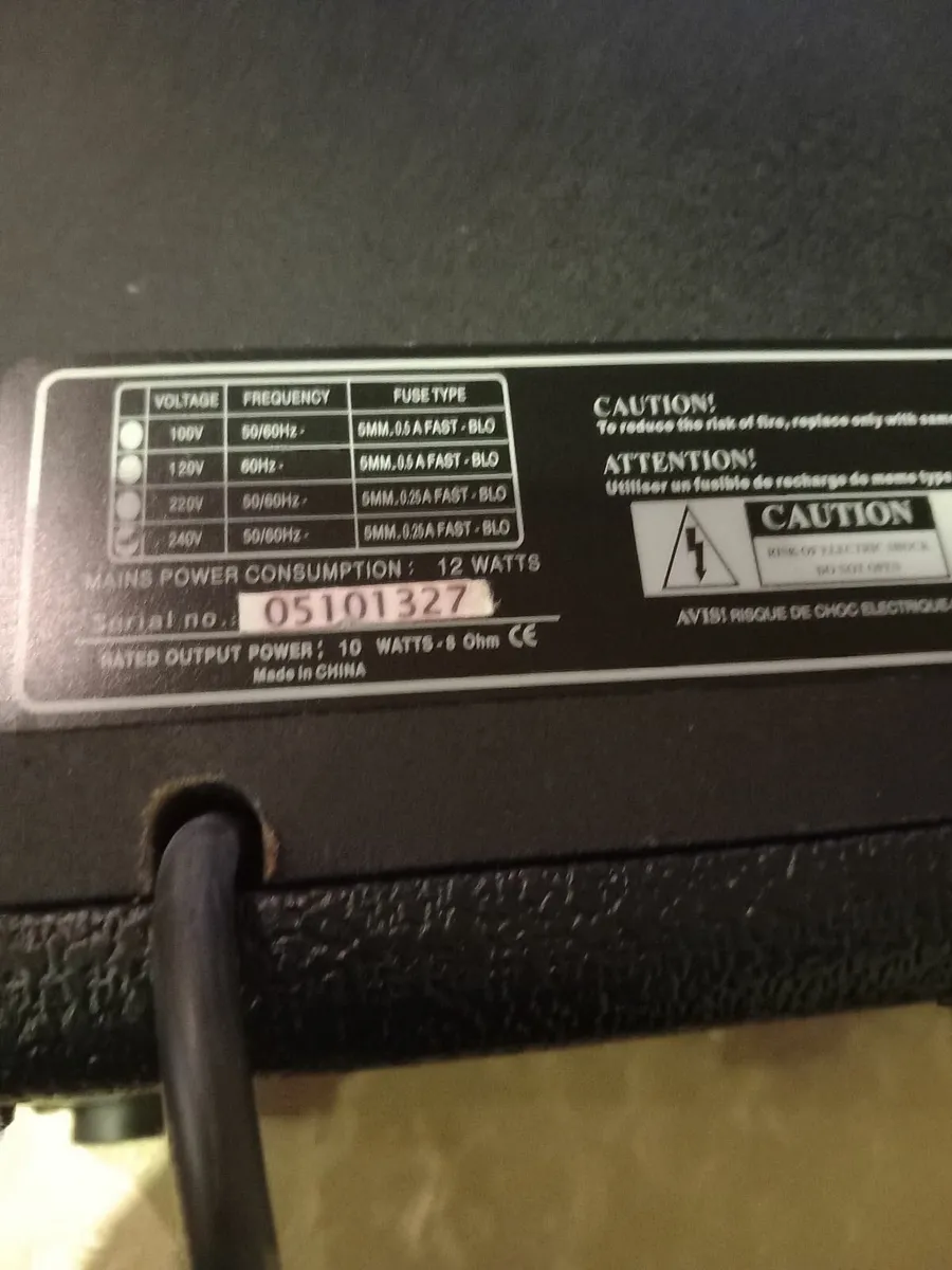 Guitar amplifier - Image 4