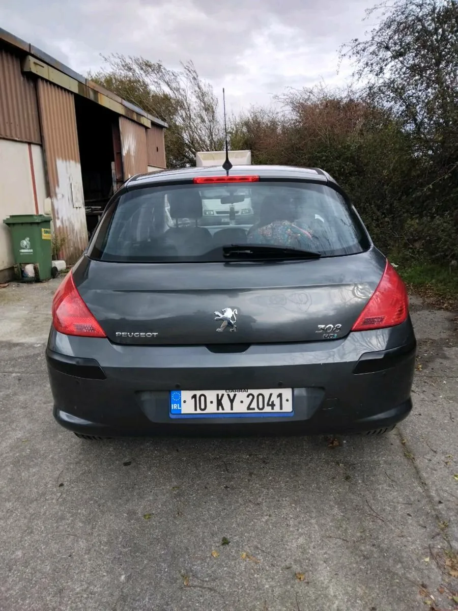 Peugeot 308 - Image 2