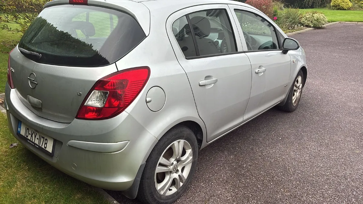 Opel Corsa 2010 - Image 4