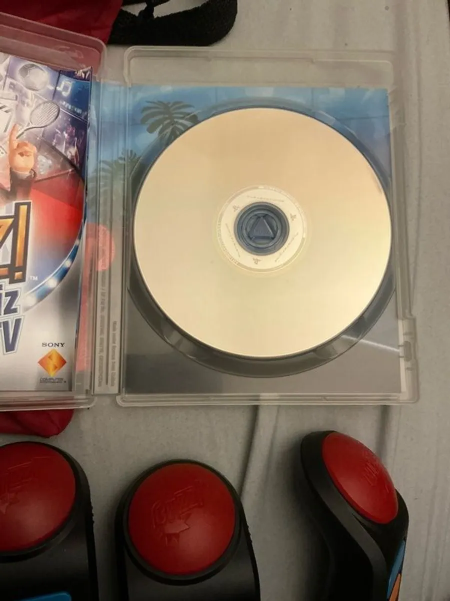 Buzz tv quiz with buzzers, Assassins creed II & tiger woods 09 - Image 3