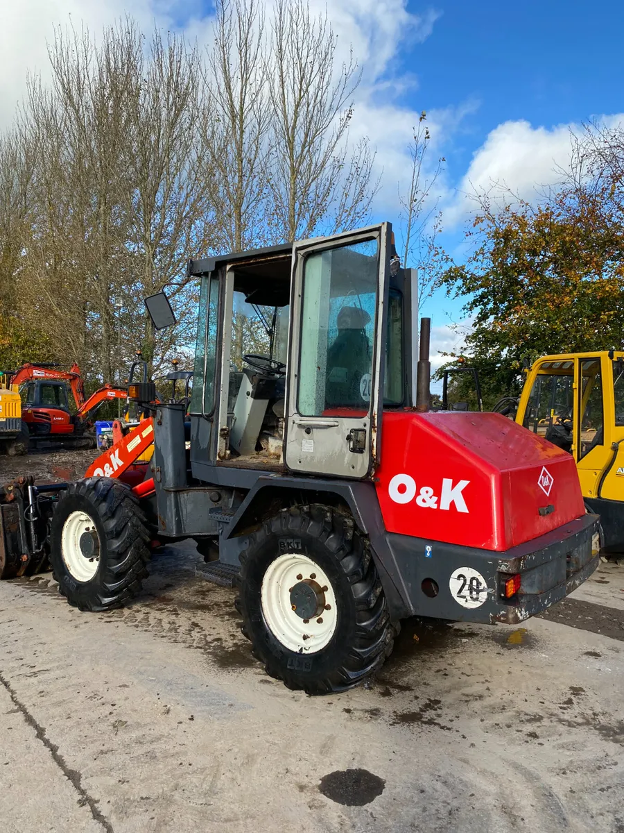 O & K L6.5 Loader - Image 1