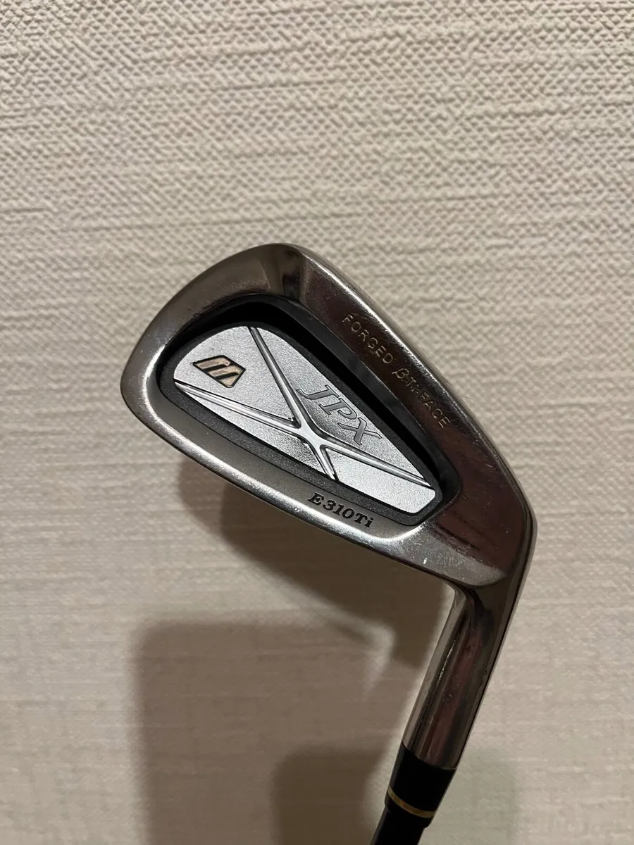 Mizuno 4 iron - Image 1