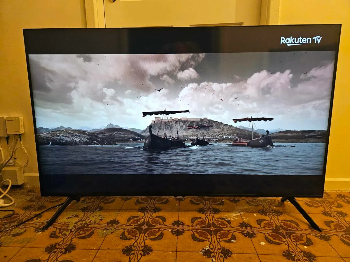Samsung 50" smart tv - Image 3