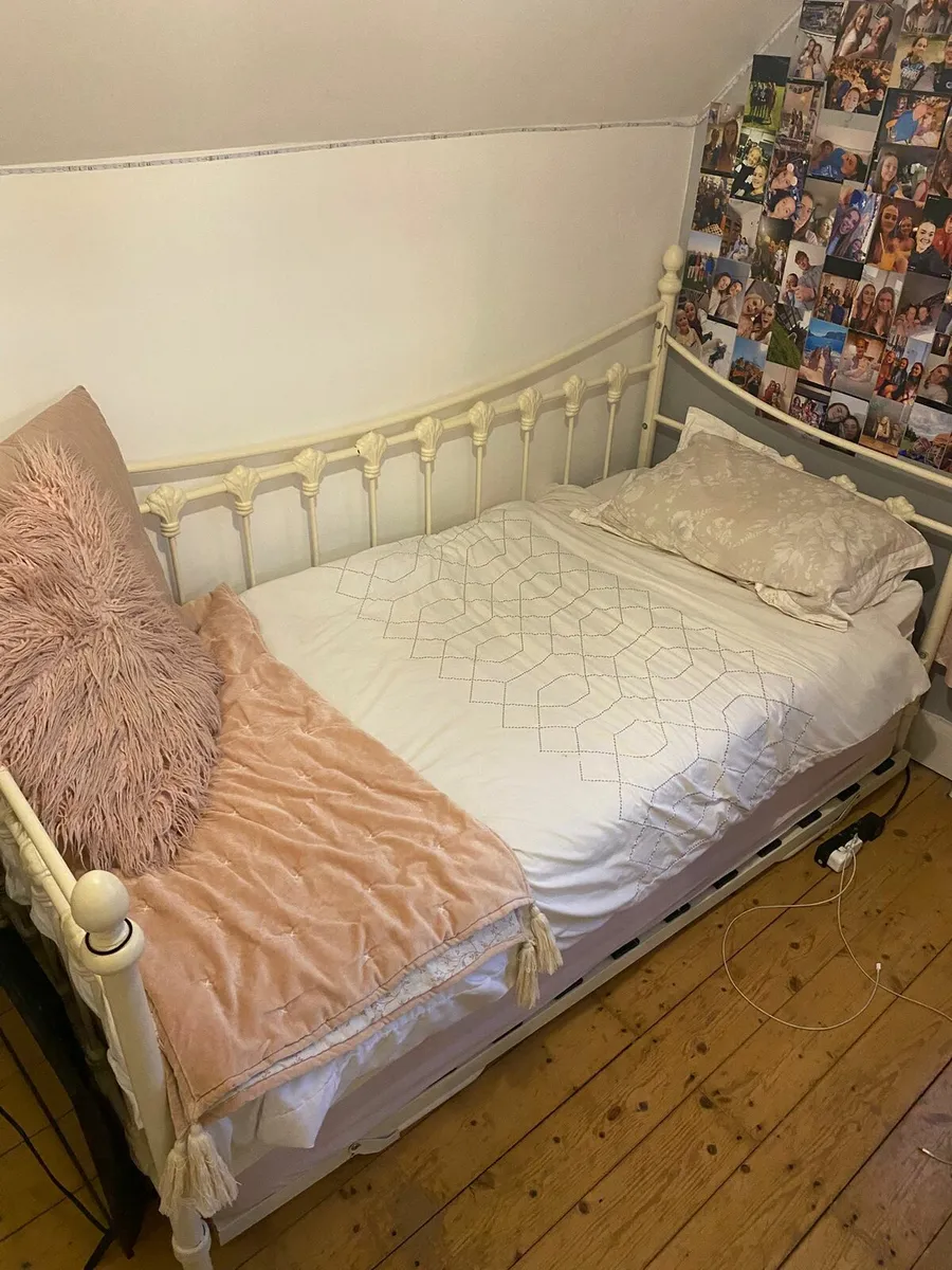 Single Bed with second bed underneath - Image 1