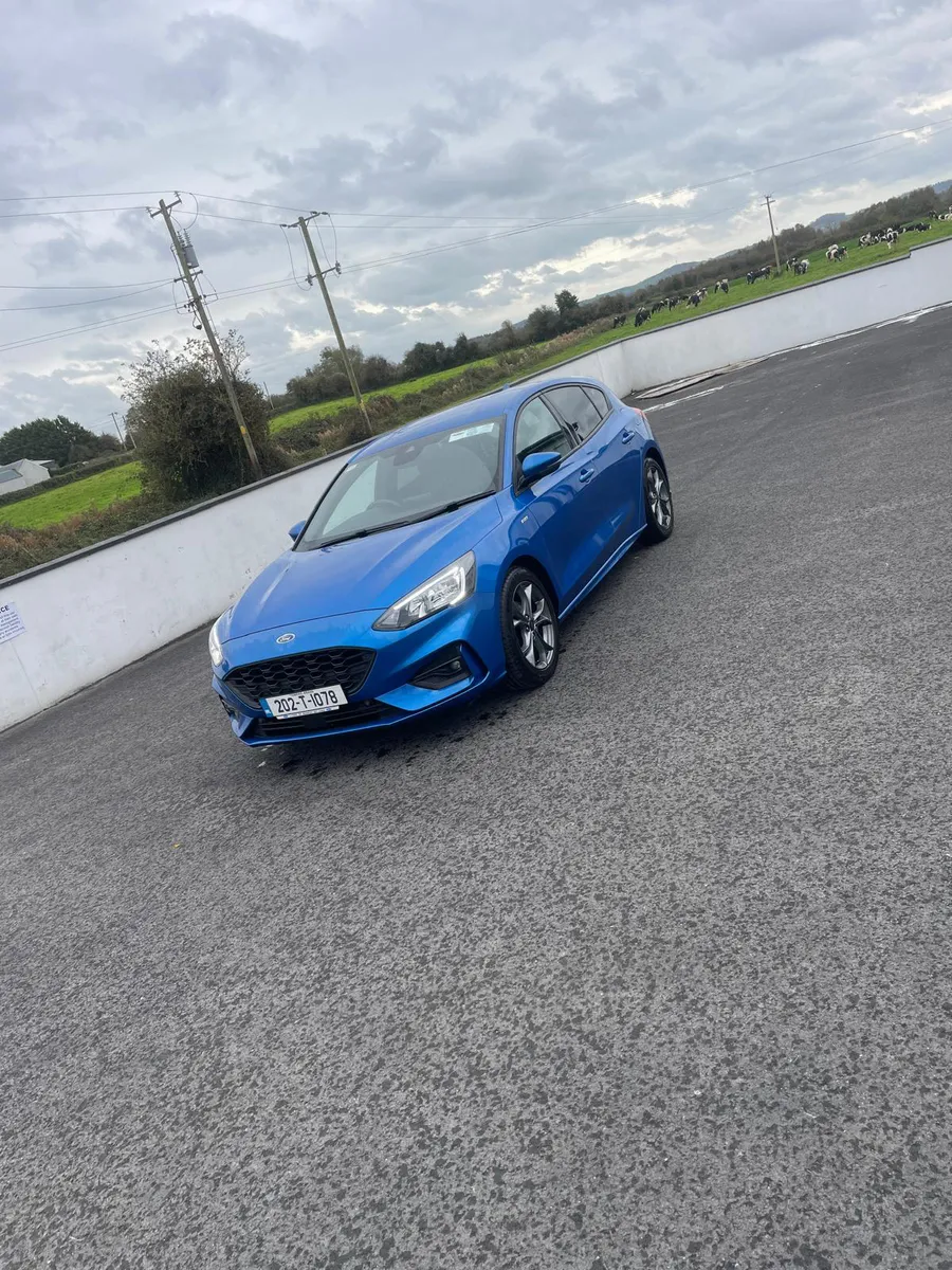 2020 ford focus st line - Image 2
