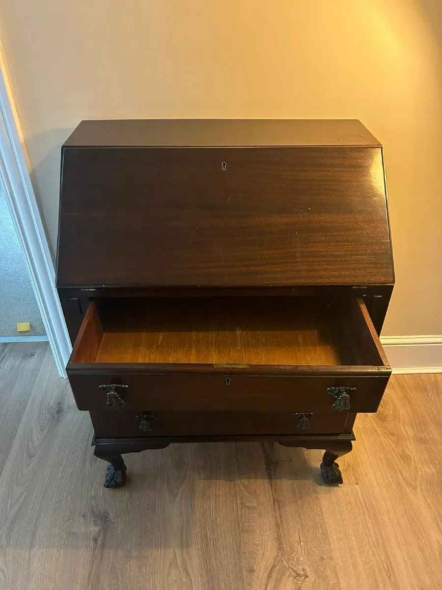 Writing Bureau - Image 4