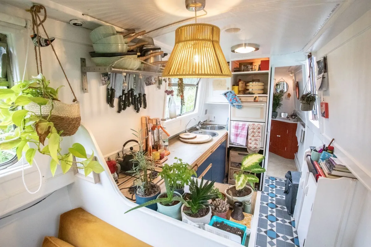 Narrow baot Barge 60’ - Image 4