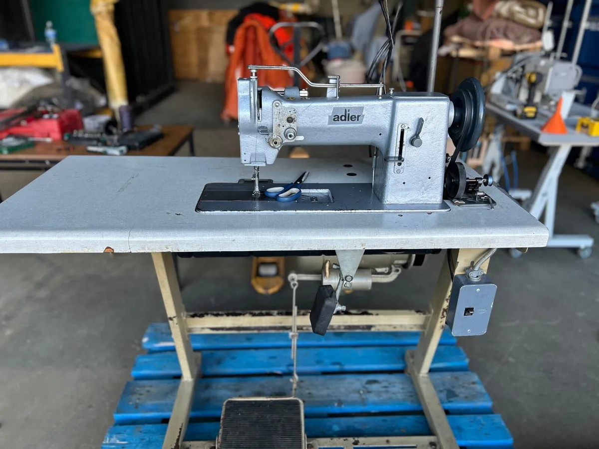 Adler 167 walking foot leather sewing machine - Image 2