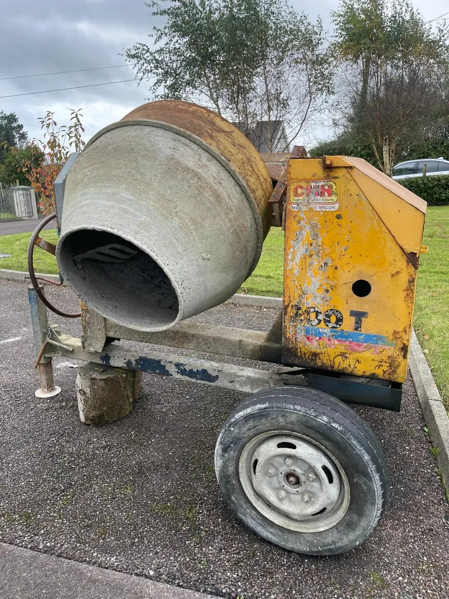 Cement Mixer 200 Ltr - Image 1