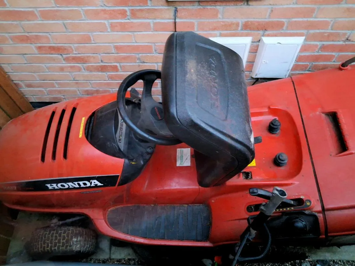 Honda ride on lawnmower