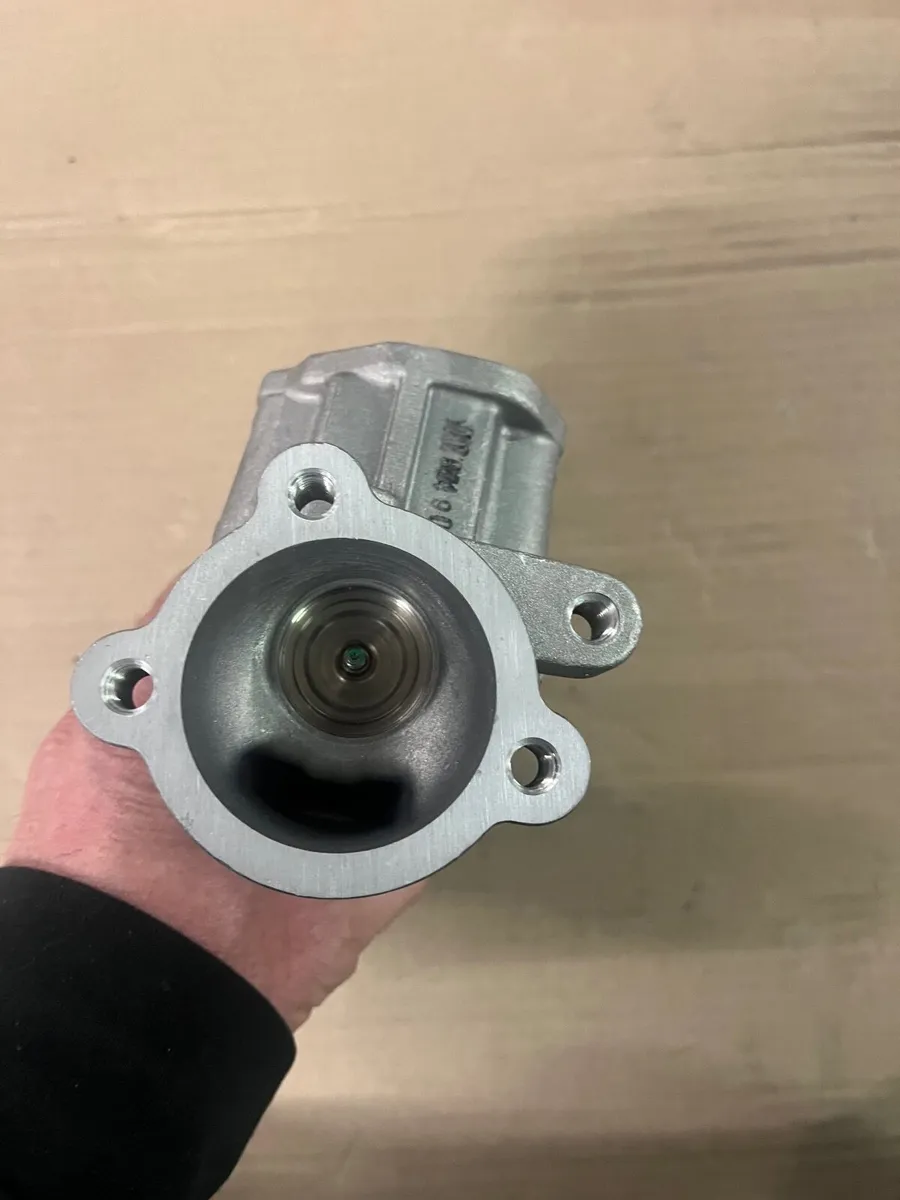 Opel combo EGR valve - Image 3