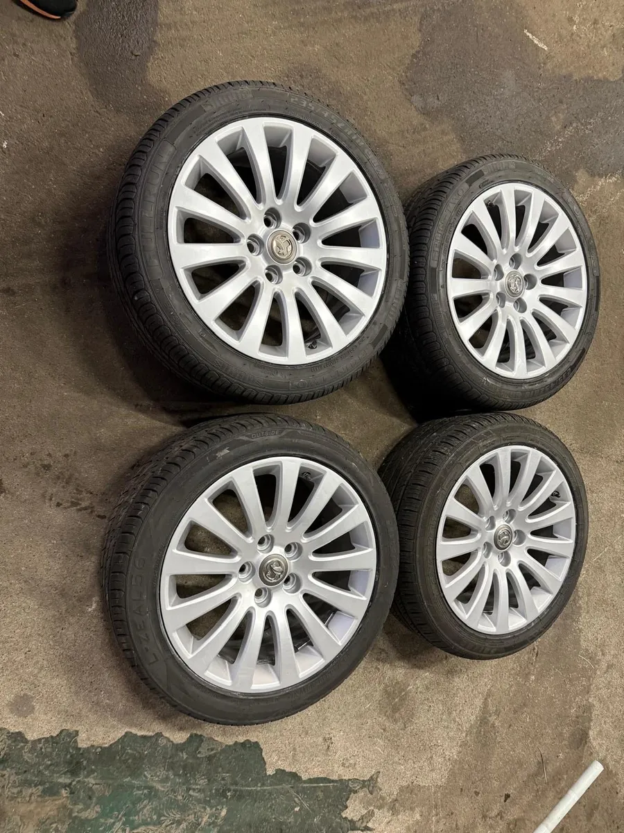 Opel Insignia Alloy Wheels & Tyres 235/45R18 - Image 3
